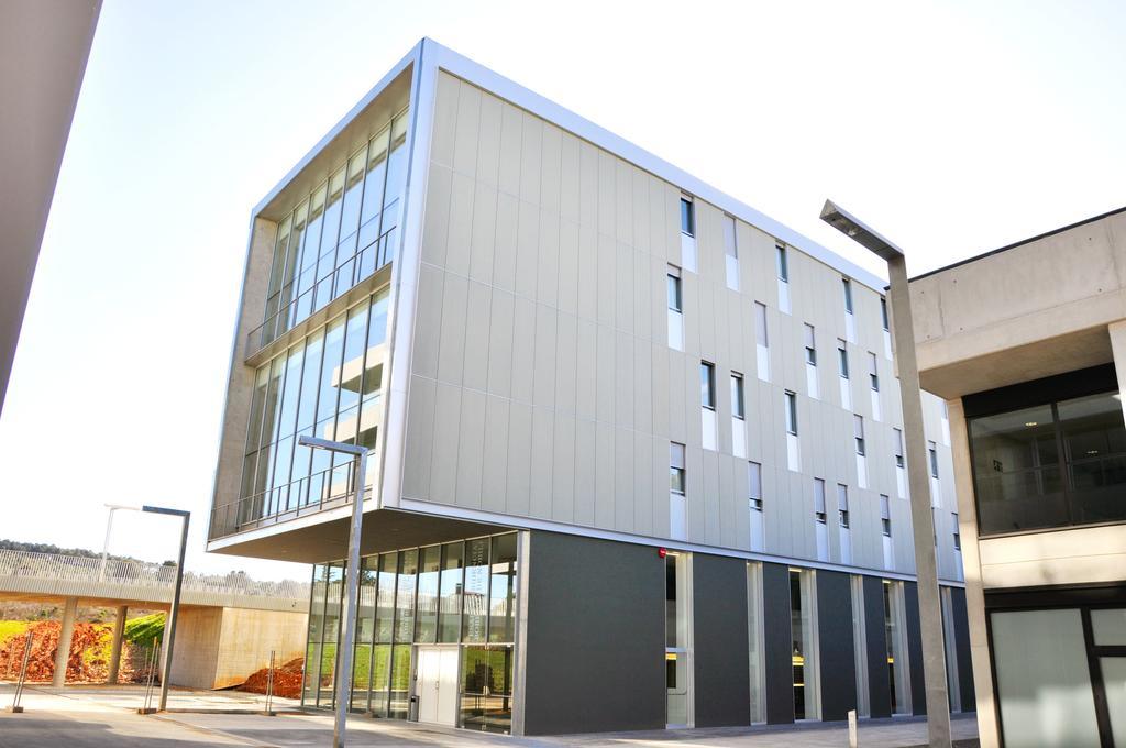 Residencia Universitaria Resa Roberto De Nobili Sant Cugat del Vallès Exterior photo